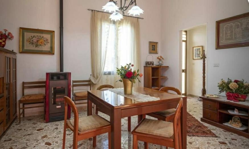 Casa Vacanze Nonna Tuzza 마르살라 외부 사진