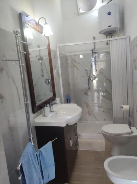 Casa Vacanze Nonna Tuzza 마르살라 외부 사진
